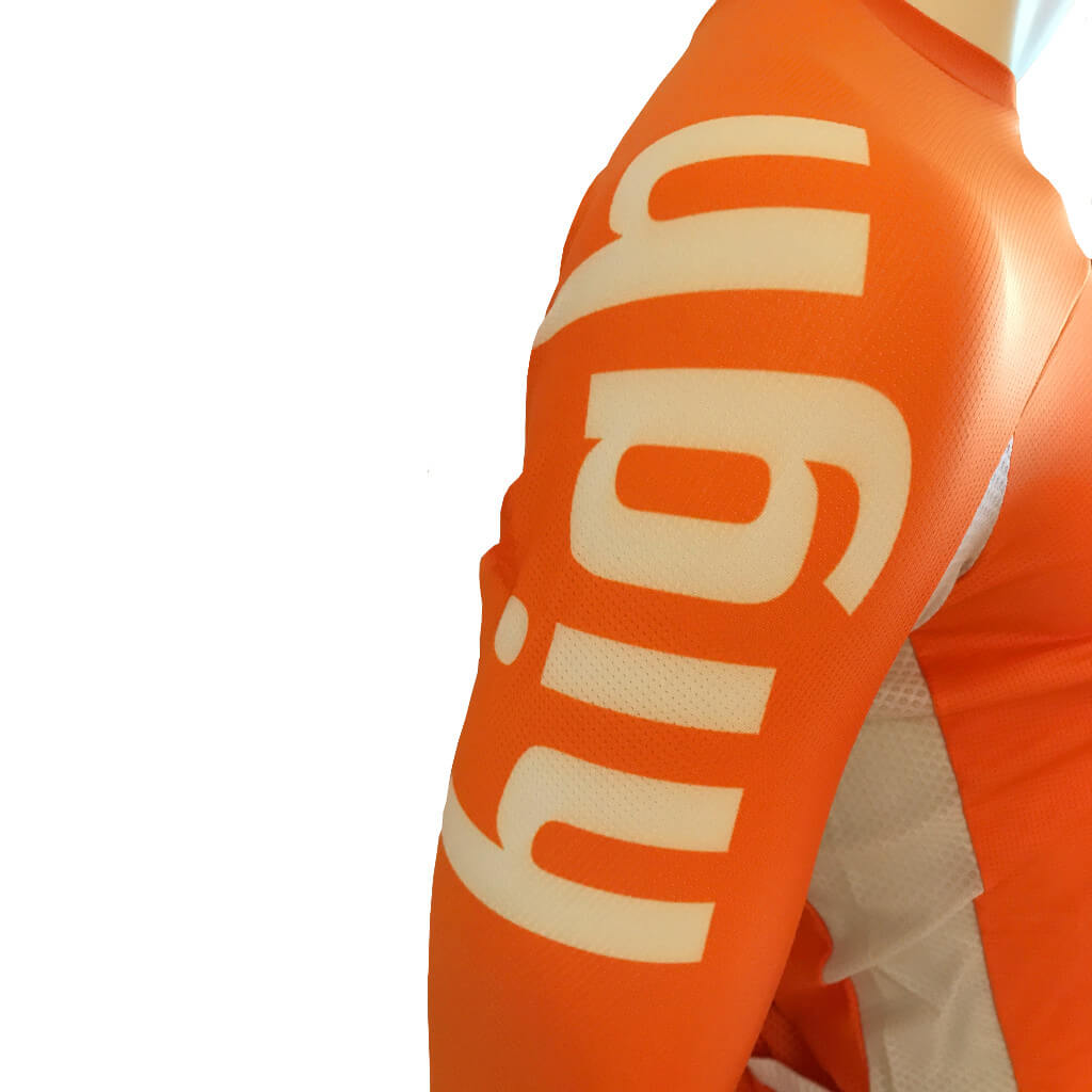 highend-trikot-aermel-rechts