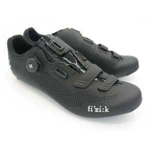 fizik-r4-road-black-white