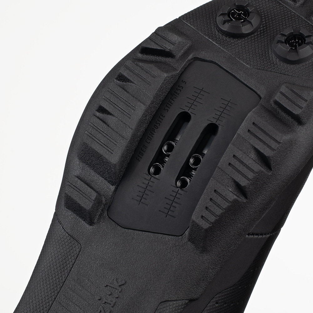 fizik-terra-atlas-black-black-cleat-thread