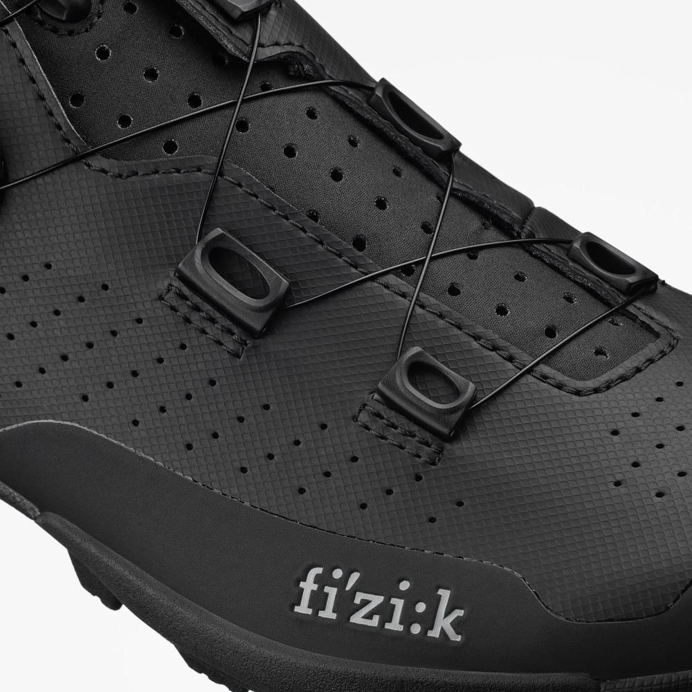 fizik-terra-atlas-black-black-verschluss