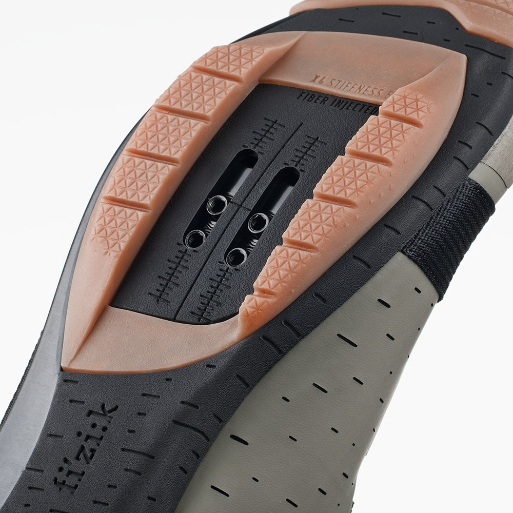 fizik-terra-powerstrap-x4-mud-caramel-sohle-detail