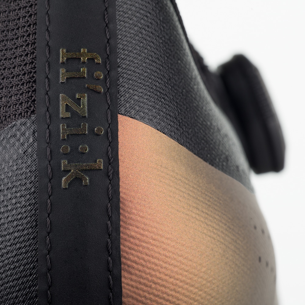 fizik-tempo-overcurve-r4-iridescent-copper-black-ferse fizik-tempo-overcurve-r4-iridescent-copper-black-ferse