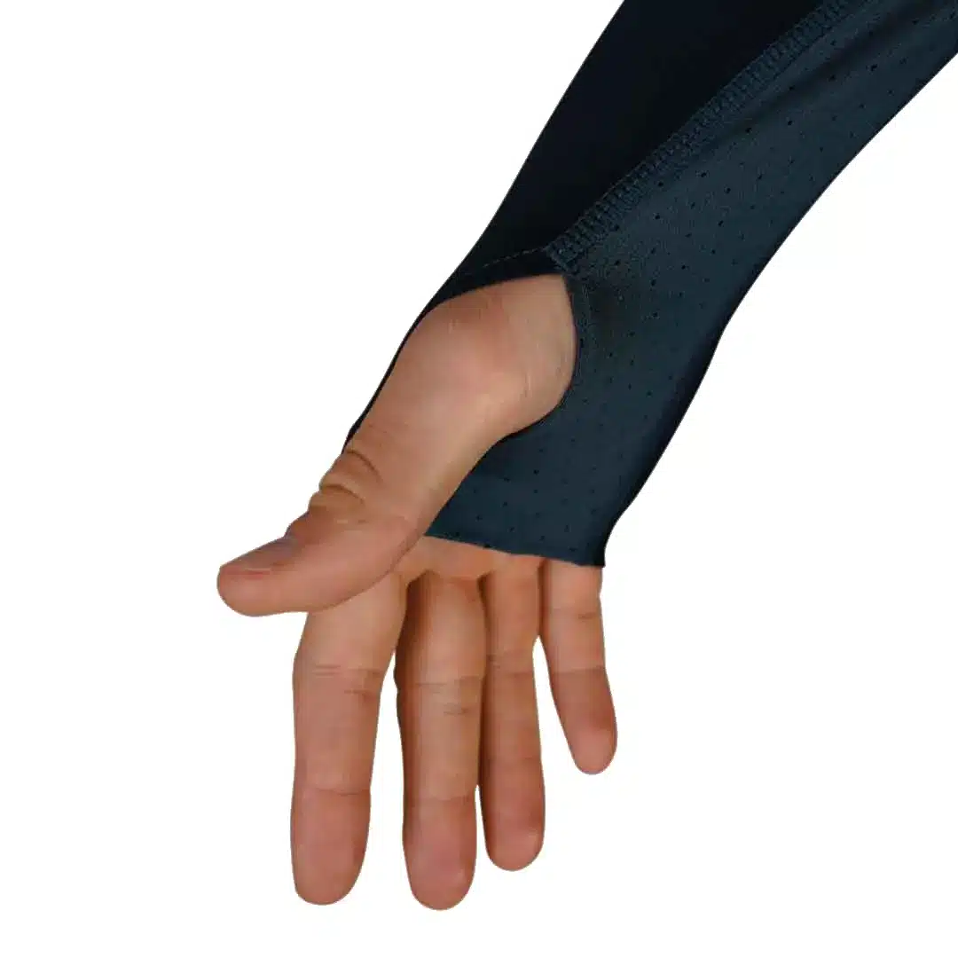 raidlight-r-light-long-sleeve-zip-top-hand raidlight-r-light-long-sleeve-zip-top-hand